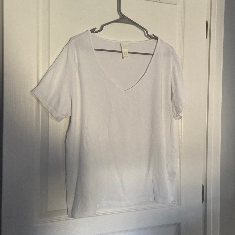 White H&M Basic Tee